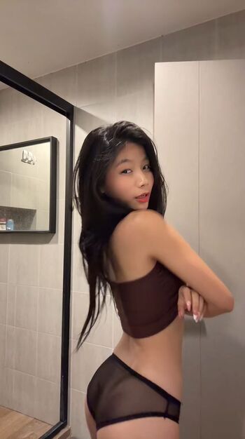 Aaomhelloo page leaked private photo uncensored HD quality