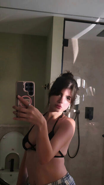 Abbyimu page leaked private photo uncensored HD quality