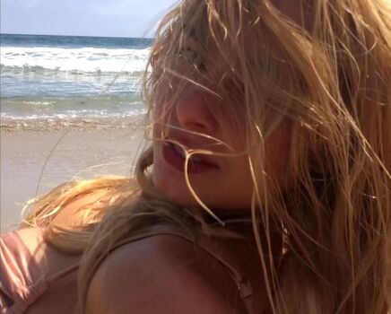 Addison rae  page leaked private photo uncensored HD quality