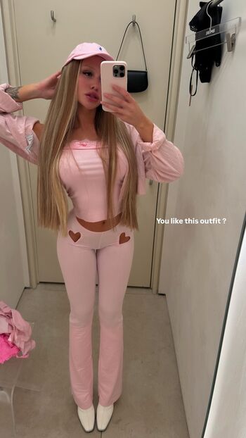 Agustina anon page leaked private photo uncensored HD quality
