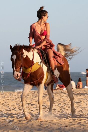 Alessandra ambrosio  page leaked private photo uncensored HD quality