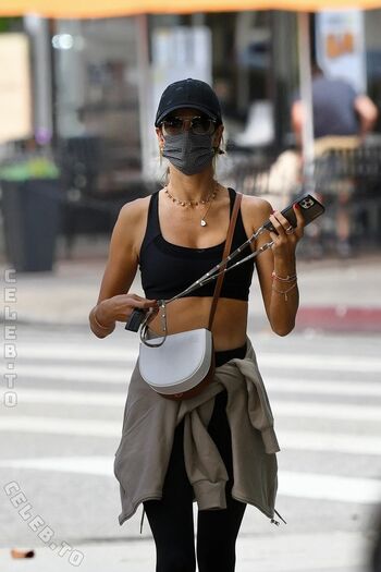 Alessandra ambrosio  page leaked private photo uncensored HD quality