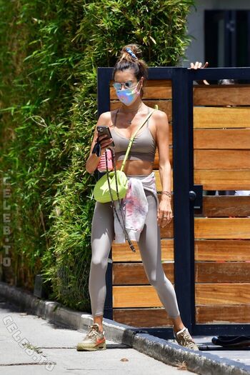 Alessandra ambrosio  page leaked private photo uncensored HD quality