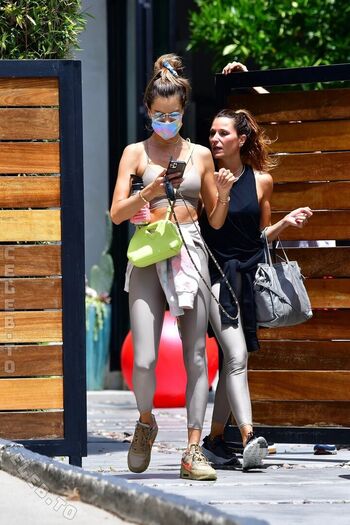 Alessandra ambrosio  page leaked private photo uncensored HD quality