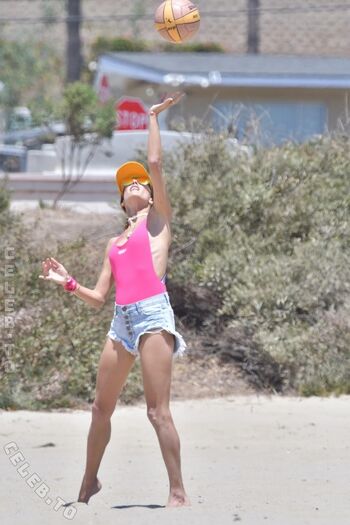 Alessandra ambrosio  page leaked private photo uncensored HD quality