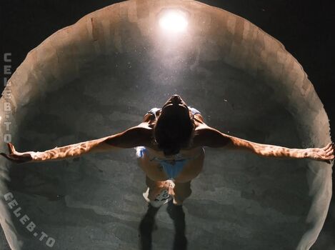 Alessandra ambrosio  page leaked private photo uncensored HD quality