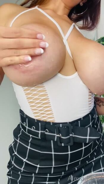 Alexa pearl  page leaked private photo uncensored HD quality