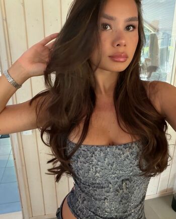 Alexandra carlsson page leaked private photo uncensored HD quality