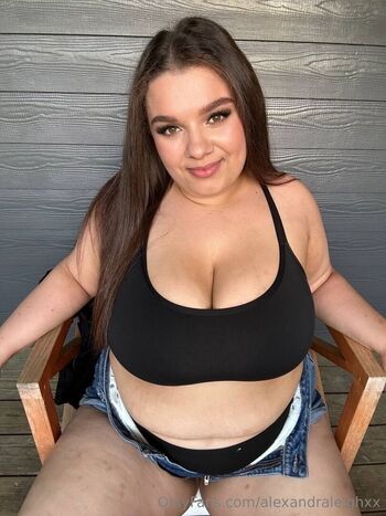 Alexandraleighxx leaked private photo uncensored HD quality