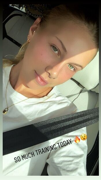 Amanda anisimova page leaked private photo uncensored HD quality
