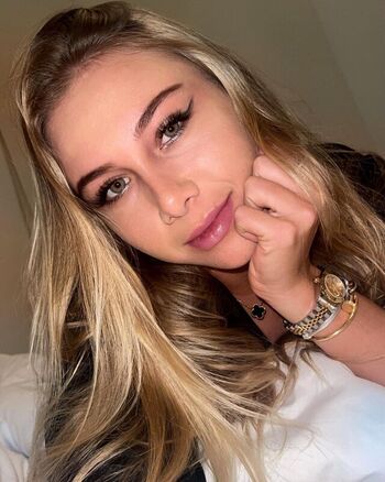 Amanda anisimova page leaked private photo uncensored HD quality