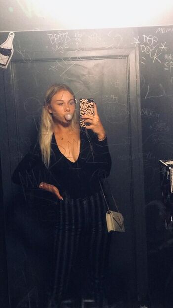 Amanda anisimova page leaked private photo uncensored HD quality