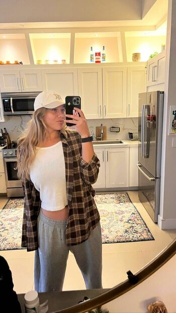 Amanda anisimova page leaked private photo uncensored HD quality