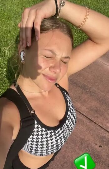 Amanda anisimova page leaked private photo uncensored HD quality