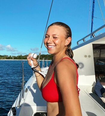 Amanda anisimova page leaked private photo uncensored HD quality