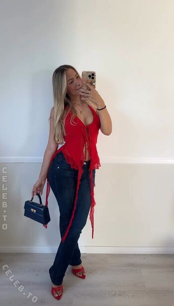 Amanda c emilia  page leaked private photo uncensored HD quality