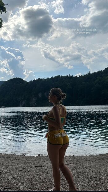 Amanda c emilia  page leaked private photo uncensored HD quality