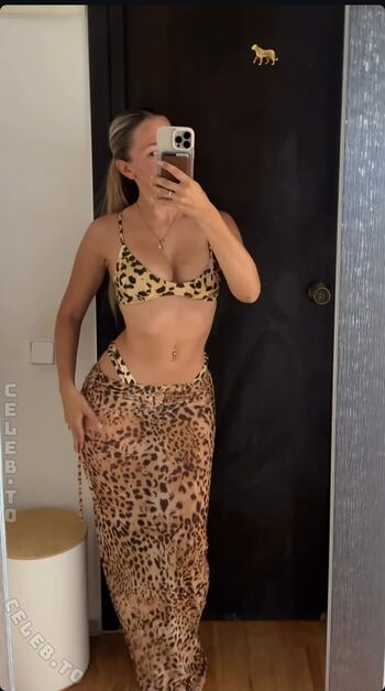 Amanda c emilia  page leaked private photo uncensored HD quality