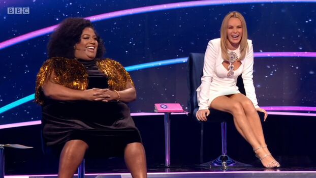 Amanda holden  page leaked private photo uncensored HD quality