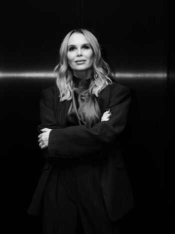 Amanda holden  page leaked private photo uncensored HD quality