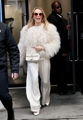 Amanda holden  page leaked private photo uncensored HD quality