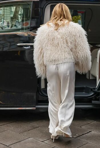 Amanda holden  page leaked private photo uncensored HD quality