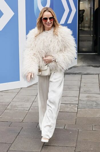 Amanda holden  page leaked private photo uncensored HD quality