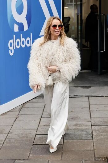 Amanda holden  page leaked private photo uncensored HD quality