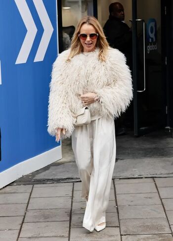 Amanda holden  page leaked private photo uncensored HD quality