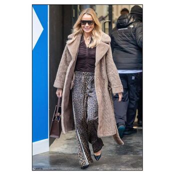 Amanda holden  page leaked private photo uncensored HD quality