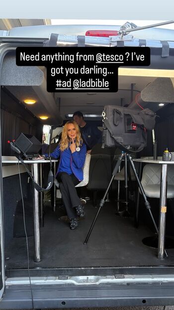 Amanda holden  page leaked private photo uncensored HD quality