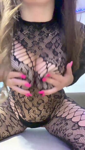 Amateur streamers page leaked private photo uncensored HD quality