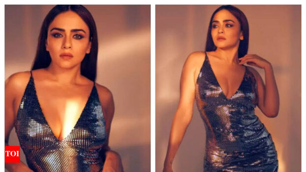 Amruta khanvilkar leaked private photo uncensored HD quality