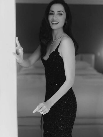 Ana de armas  page leaked private photo uncensored HD quality