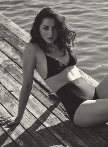 Ana de armas  page leaked private photo uncensored HD quality