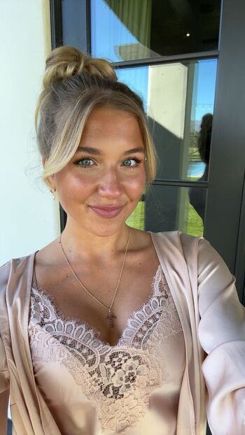 Aniela leon page leaked private photo uncensored HD quality