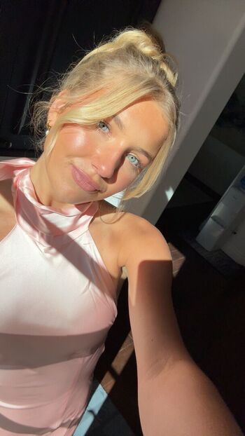 Aniela leon page leaked private photo uncensored HD quality