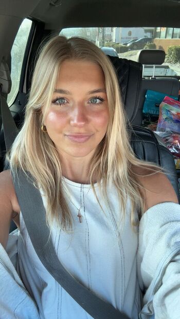 Aniela leon page leaked private photo uncensored HD quality