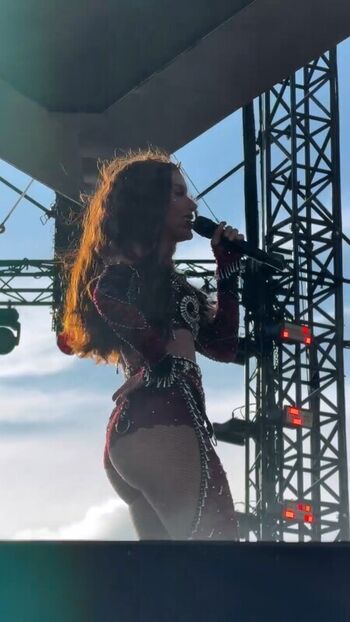 Anitta  page leaked private photo uncensored HD quality