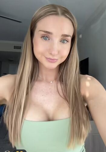Annaoswald leaked private photo uncensored HD quality