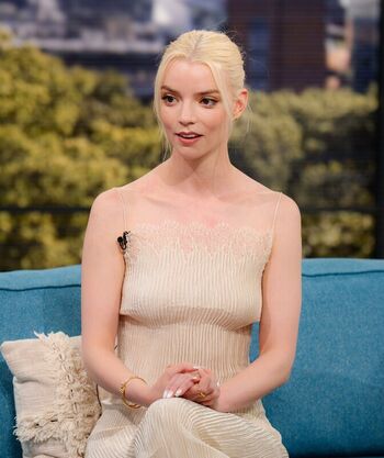 Anya taylor joy  page leaked private photo uncensored HD quality