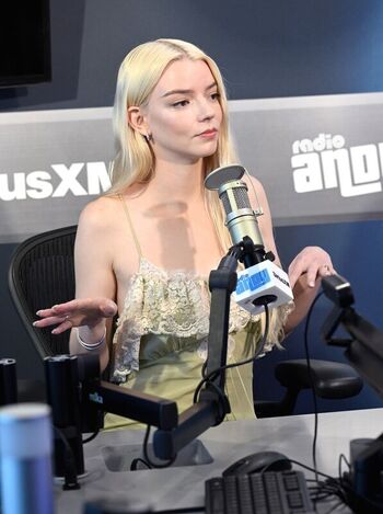 Anya taylor joy  page leaked private photo uncensored HD quality