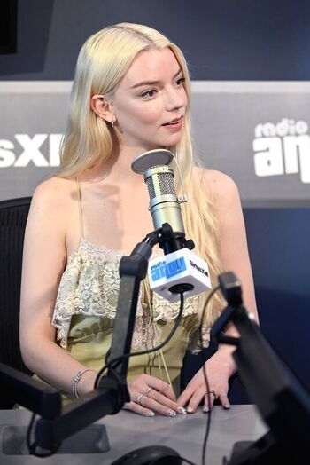 Anya taylor joy  page leaked private photo uncensored HD quality