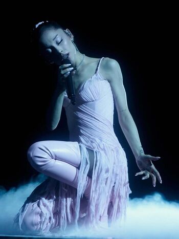 Ariana grande  page leaked private photo uncensored HD quality