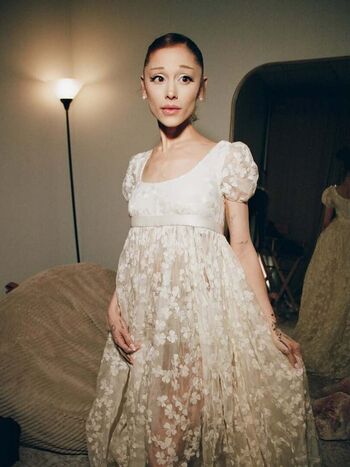 Ariana grande  page leaked private photo uncensored HD quality