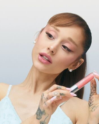 Ariana grande  page leaked private photo uncensored HD quality