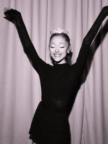 Ariana grande  page leaked private photo uncensored HD quality