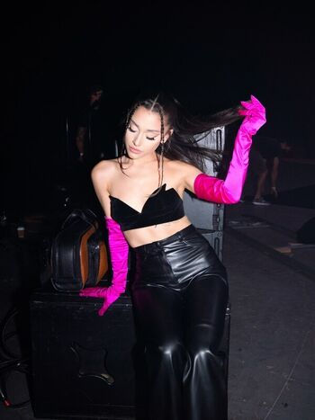 Ariana grande  page leaked private photo uncensored HD quality