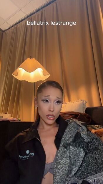 Ariana grande  page leaked private photo uncensored HD quality