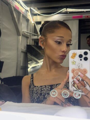 Ariana grande  page leaked private photo uncensored HD quality